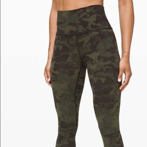 LULU LEMON WONDER UNDER LEGGINGS - GREEN CAMO